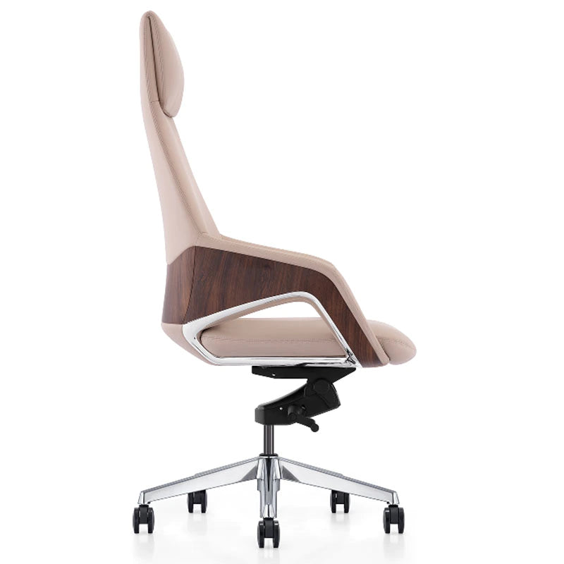 Hiram Controller Chair