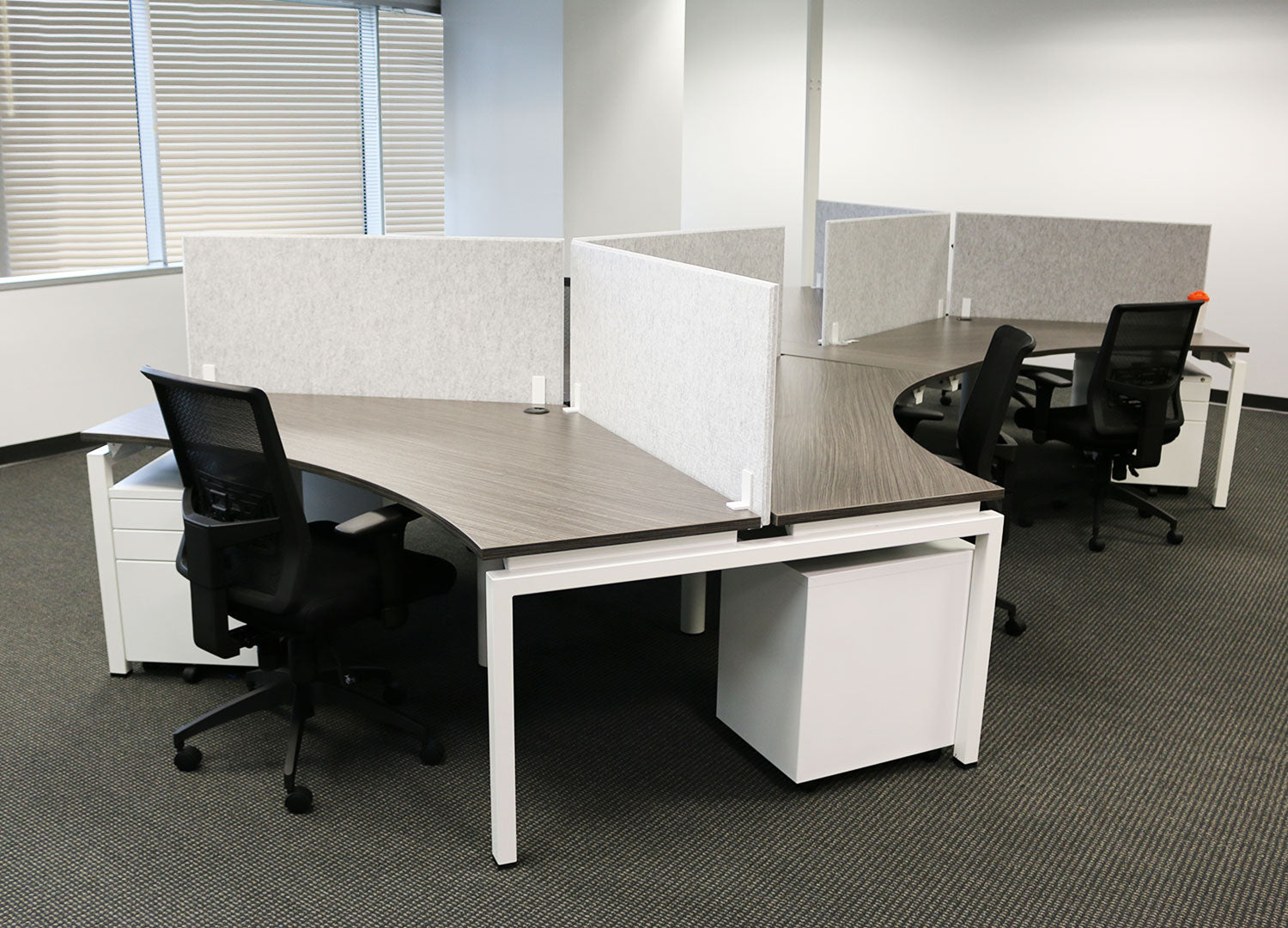 120 Blade Desk - Pod of 6